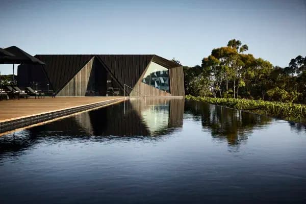 Jackalope Hotel in Victoria